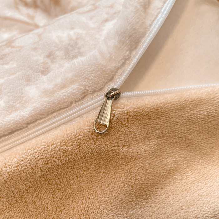 91家纺网 家纺一手货源 找家纺 小叮当家纺仓储工厂店 2025新款高克重230克雕花牛奶绒四件套 风雅颂-卡其