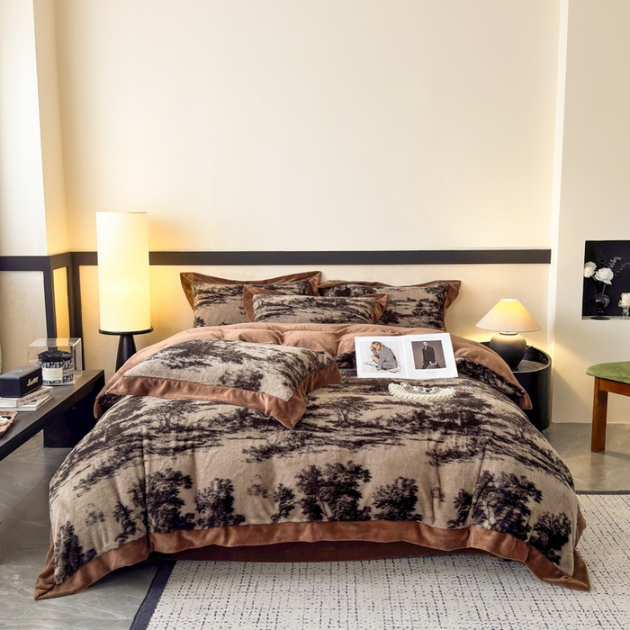 91家纺网 家纺一手货源 找家纺 九花鹿 2024新款A类宽边工艺款丹麦兔毛绒牛奶绒四件套 宽边丹麦兔绒-亦境(咖）