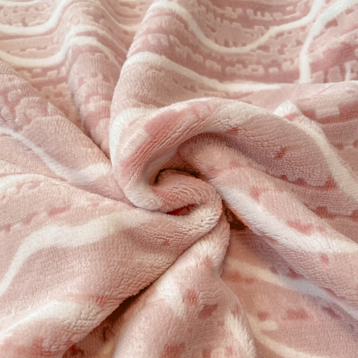 91家纺网 家纺一手货源 找家纺 小叮当家纺仓储工厂店 2025新款高克重230克雕花牛奶绒四件套 芍药-豆沙粉