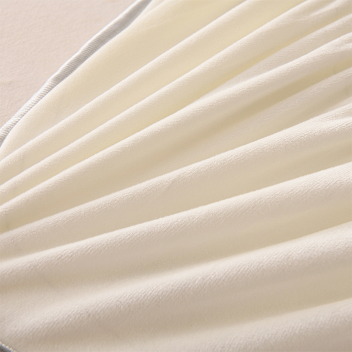 91家纺网 家纺一手货源 找家纺 云木里 2025新款秋冬牛奶绒刺绣夹棉床笠 三色熊-米白