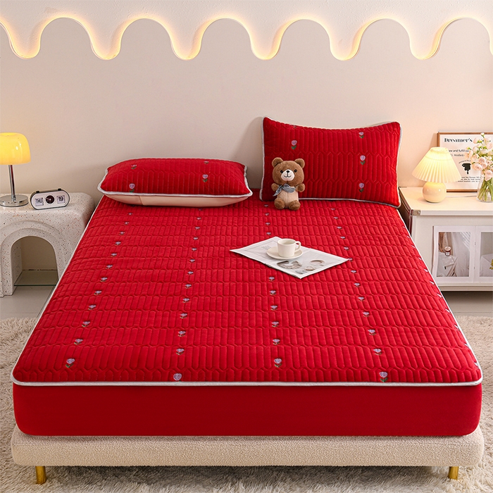 云木里 2025新款秋冬牛奶绒刺绣夹棉床笠 郁金香-酒红