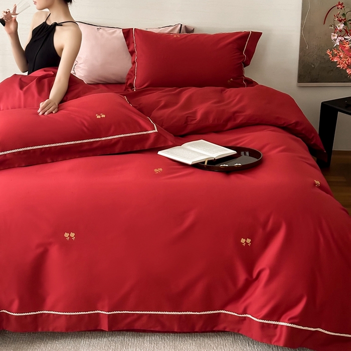 91家纺网 家纺一手货源 找家纺 优然居家纺 2025新款50s全棉纯棉色织蕾丝花边四件套-维也纳 维也纳红