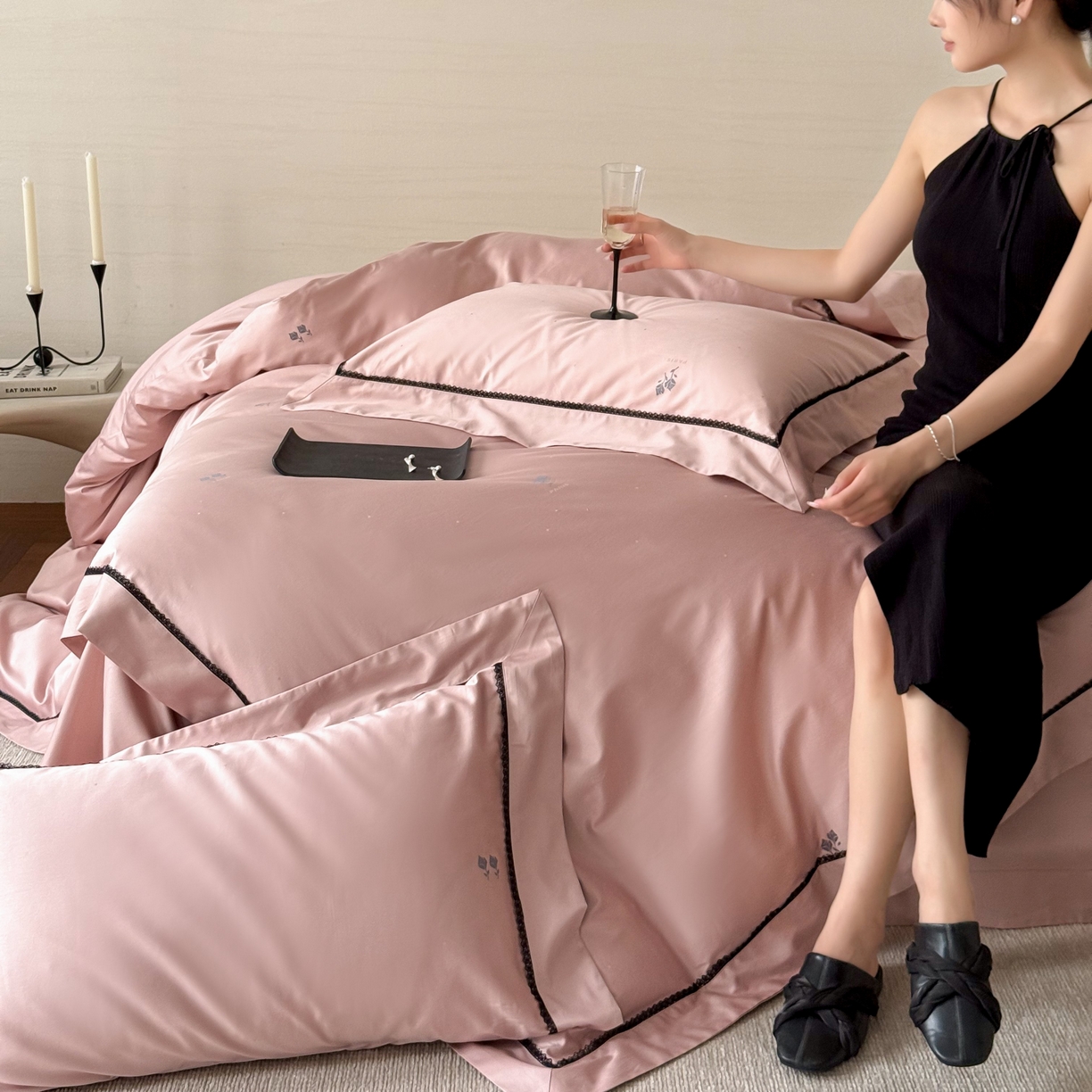 91家纺网 家纺一手货源 找家纺 优然居家纺 2025新款50s全棉纯棉色织蕾丝花边四件套-维也纳 维也纳粉