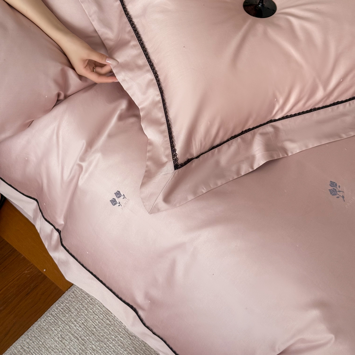 91家纺网 家纺一手货源 找家纺 （总）优然居家纺 2025新款50s全棉纯棉色织蕾丝花边四件套-维也纳