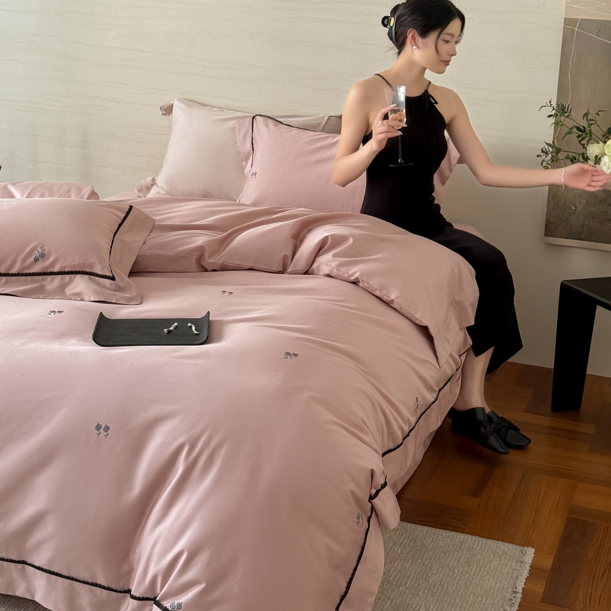 91家纺网 家纺一手货源 找家纺 （总）优然居家纺 2025新款50s全棉纯棉色织蕾丝花边四件套-维也纳