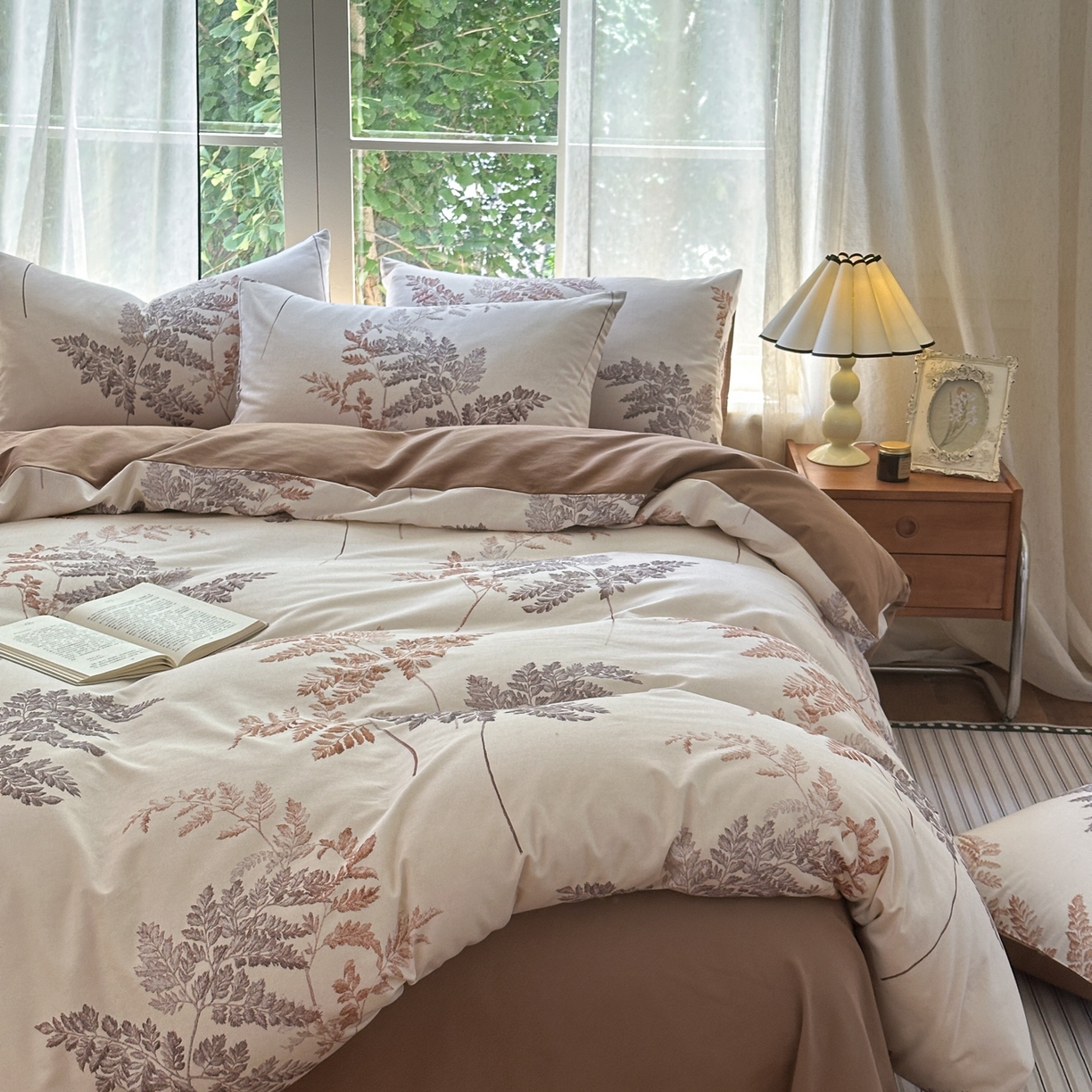 91家纺网 家纺一手货源 找家纺 小叮当家纺仓储工厂店 2025新款数码印花全棉纯棉磨毛四件套 草木绮梦