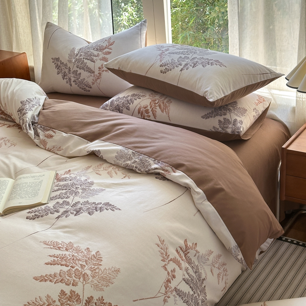 91家纺网 家纺一手货源 找家纺 小叮当家纺仓储工厂店 2025新款数码印花全棉纯棉磨毛四件套 草木绮梦