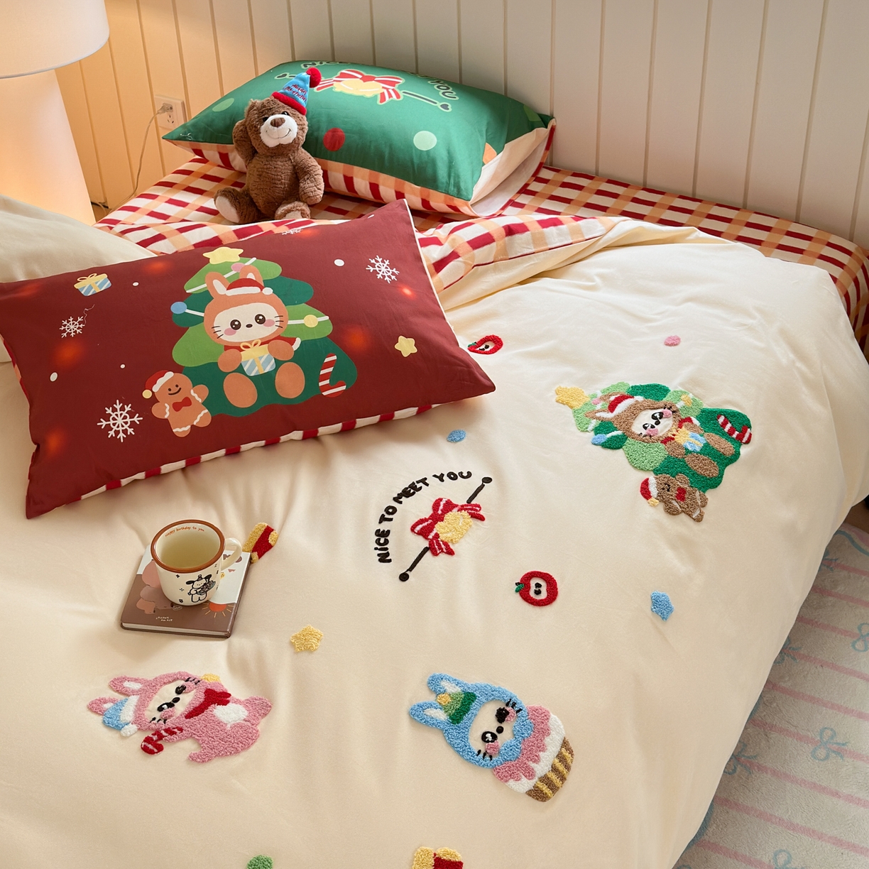 91家纺网 家纺一手货源 找家纺 小叮当家纺仓储工厂店 2025新款数码印花全棉纯棉磨毛毛巾绣四件套 圣诞派对