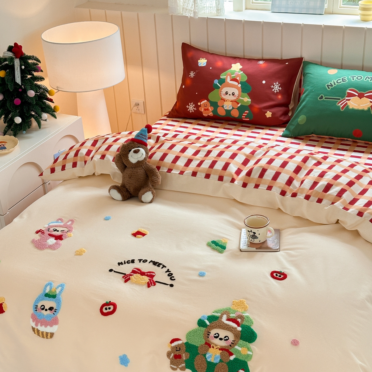 91家纺网 家纺一手货源 找家纺 小叮当家纺仓储工厂店 2025新款数码印花全棉纯棉磨毛毛巾绣四件套 圣诞派对