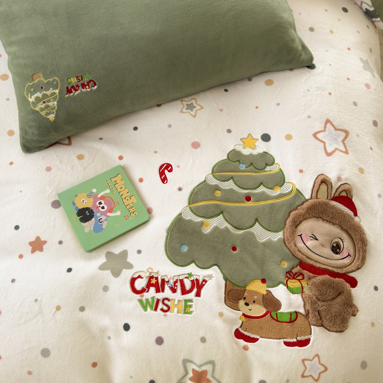 91家纺网 家纺一手货源 找家纺 小叮当家纺仓储工厂店 2025新款牛奶绒毛巾绣贴布绣牛奶绒四件套 星愿