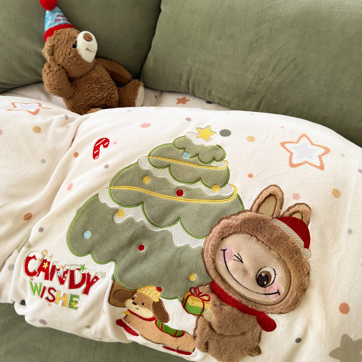 91家纺网 家纺一手货源 找家纺 小叮当家纺仓储工厂店 2025新款牛奶绒毛巾绣贴布绣牛奶绒四件套 星愿