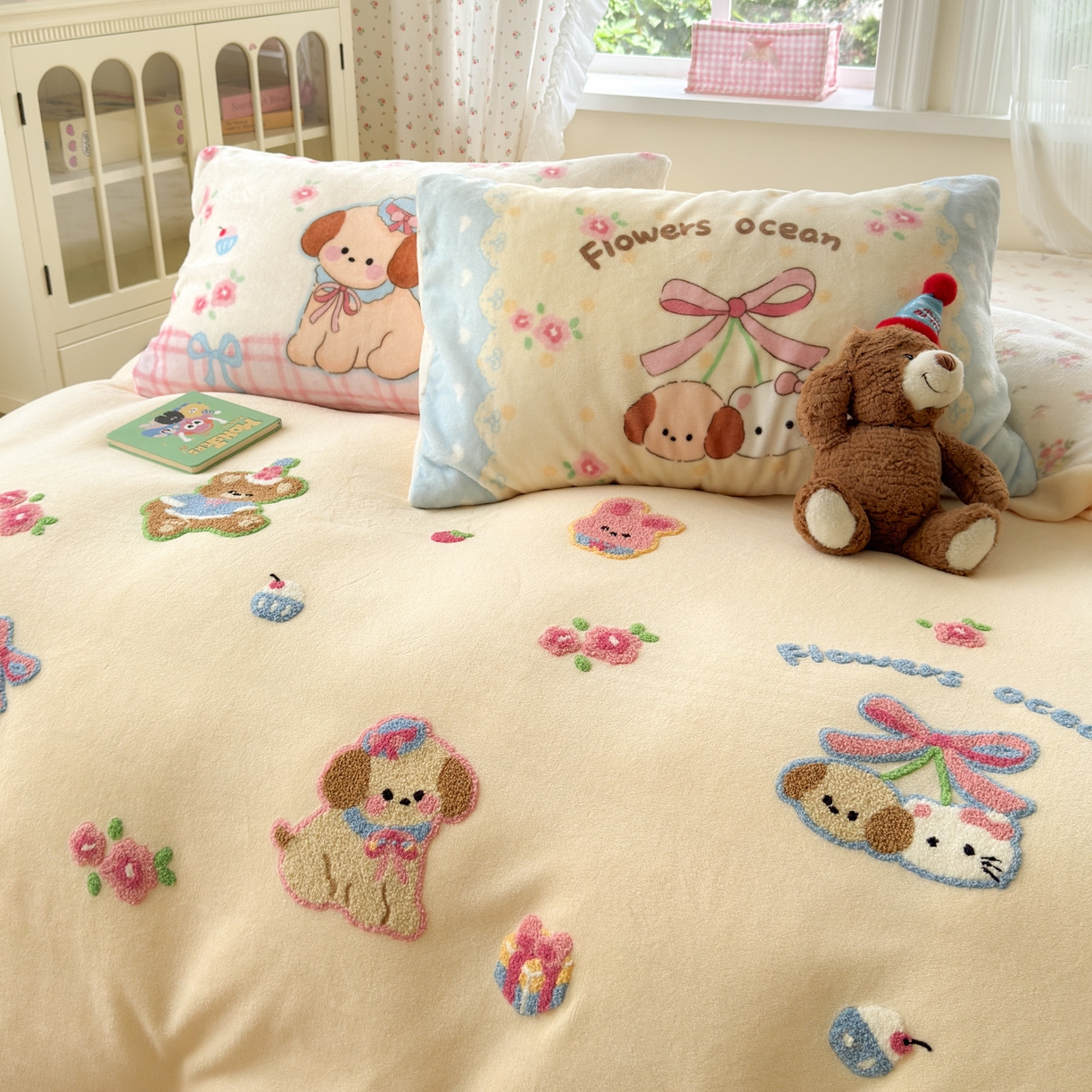 91家纺网 家纺一手货源 找家纺 小叮当家纺仓储工厂店 2025新款牛奶绒毛巾绣贴布绣牛奶绒四件套 毛绒森林