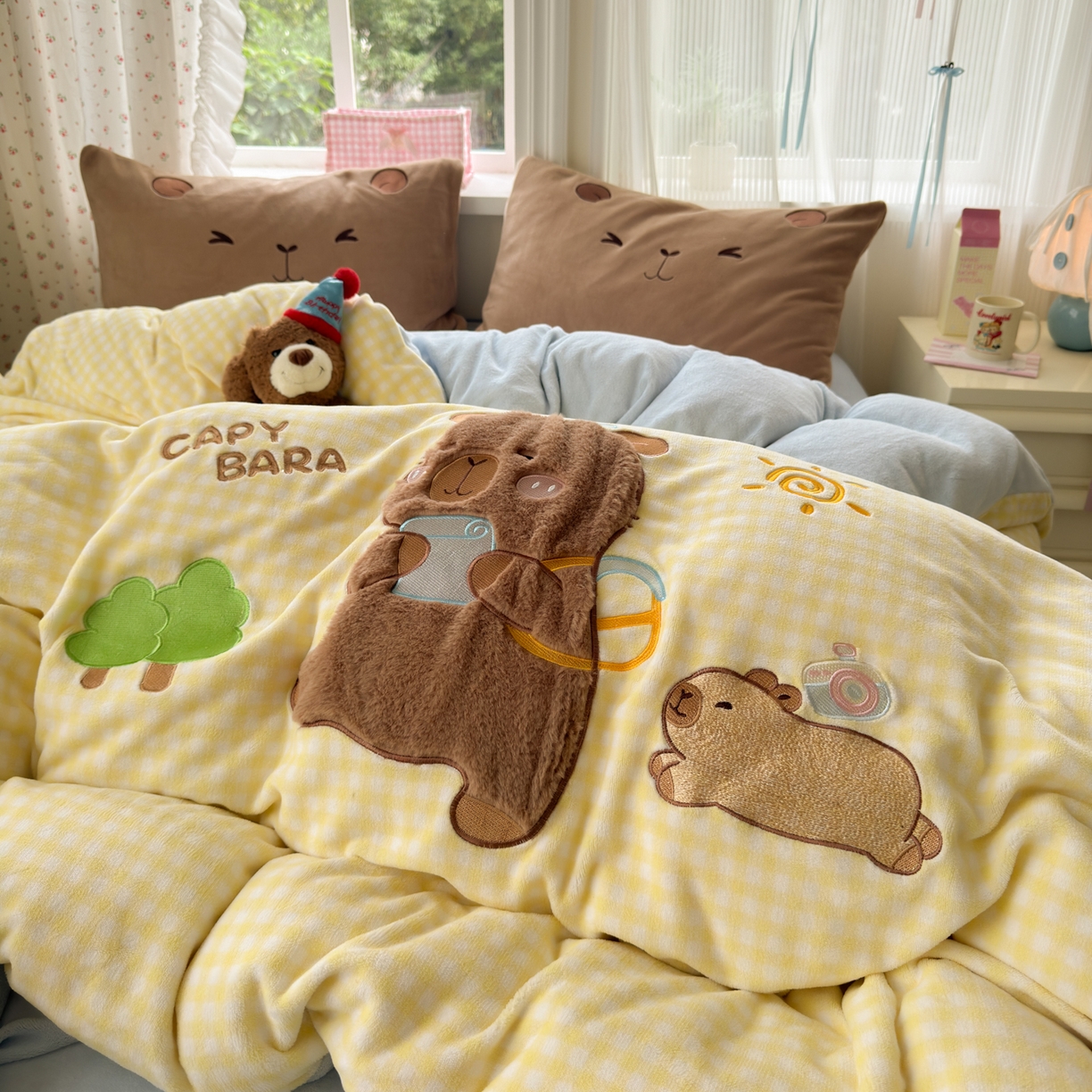 91家纺网 家纺一手货源 找家纺 小叮当家纺仓储工厂店 2025新款牛奶绒毛巾绣贴布绣牛奶绒四件套 水豚崽崽