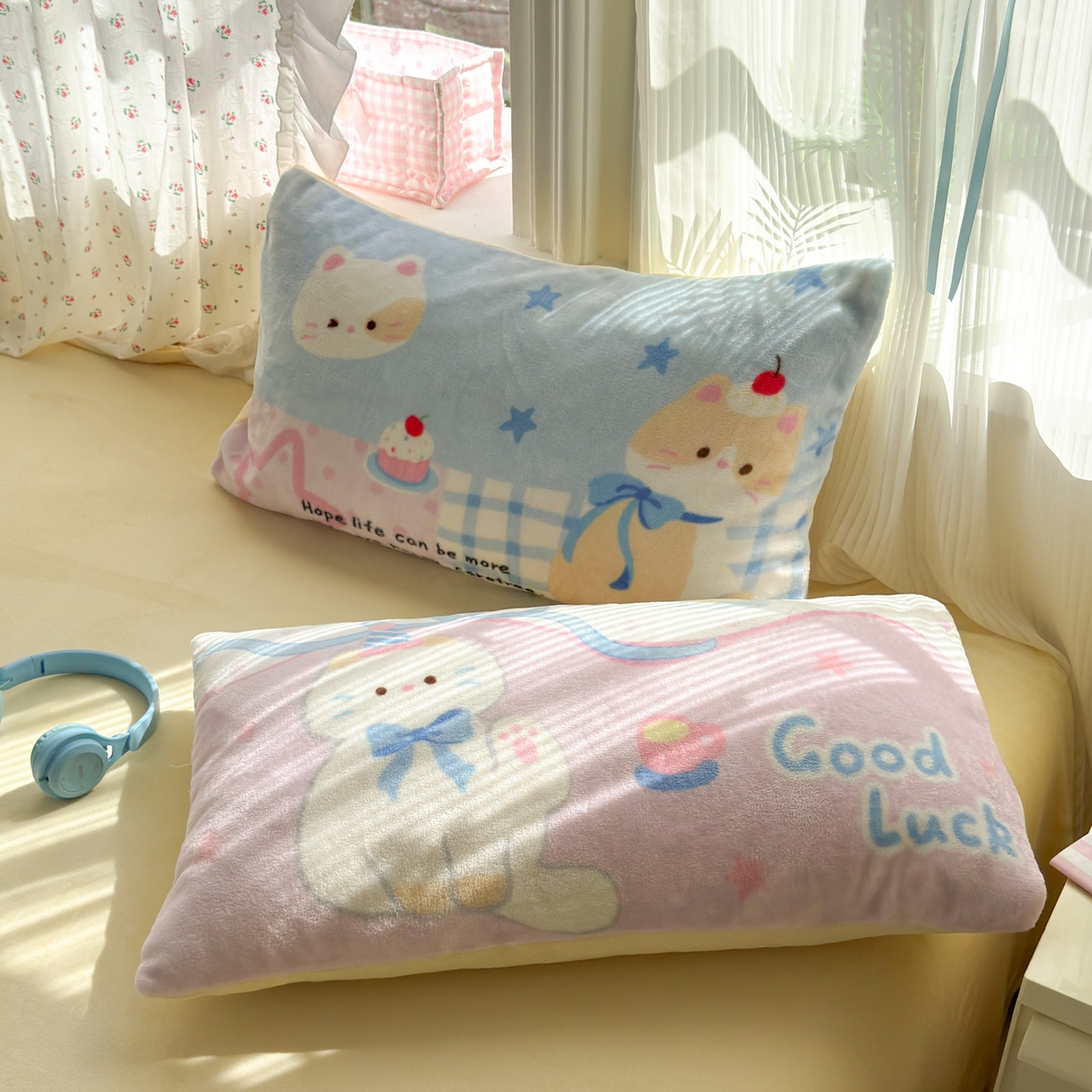 91家纺网 家纺一手货源 找家纺 小叮当家纺仓储工厂店 2025新款牛奶绒毛巾绣贴布绣牛奶绒四件套 晚安猫