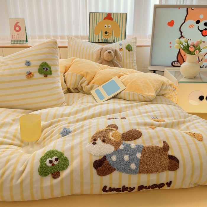 91家纺网 家纺一手货源 找家纺 小叮当家纺仓储工厂店 2025新款牛奶绒毛巾绣贴布绣牛奶绒四件套 小可乐