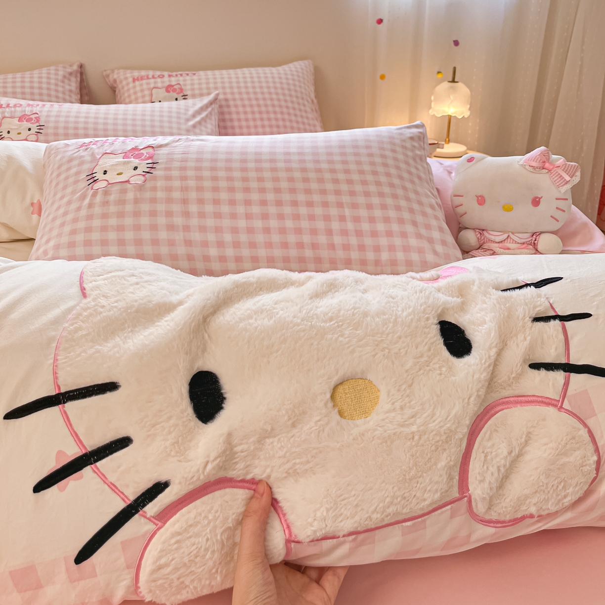 91家纺网 家纺一手货源 找家纺 （总）桃心家居 2025新款A类三丽鸥正版授权云柔水洗棉兔毛贴布绣刺绣软糯四件套