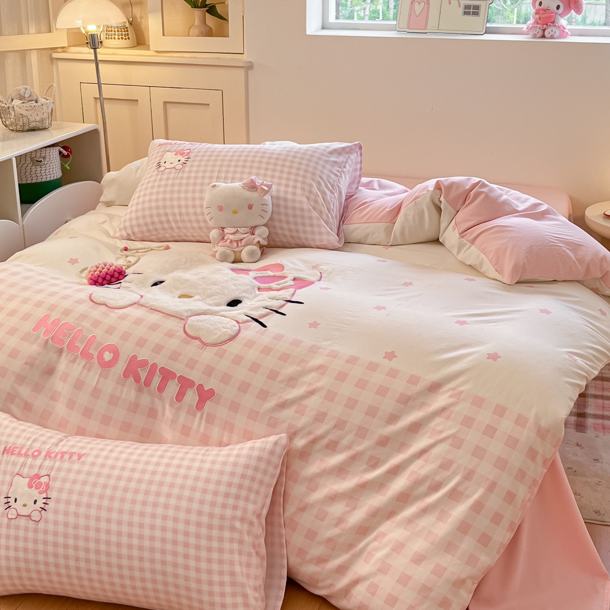 91家纺网 家纺一手货源 找家纺 （总）桃心家居 2025新款A类三丽鸥正版授权云柔水洗棉兔毛贴布绣刺绣软糯四件套