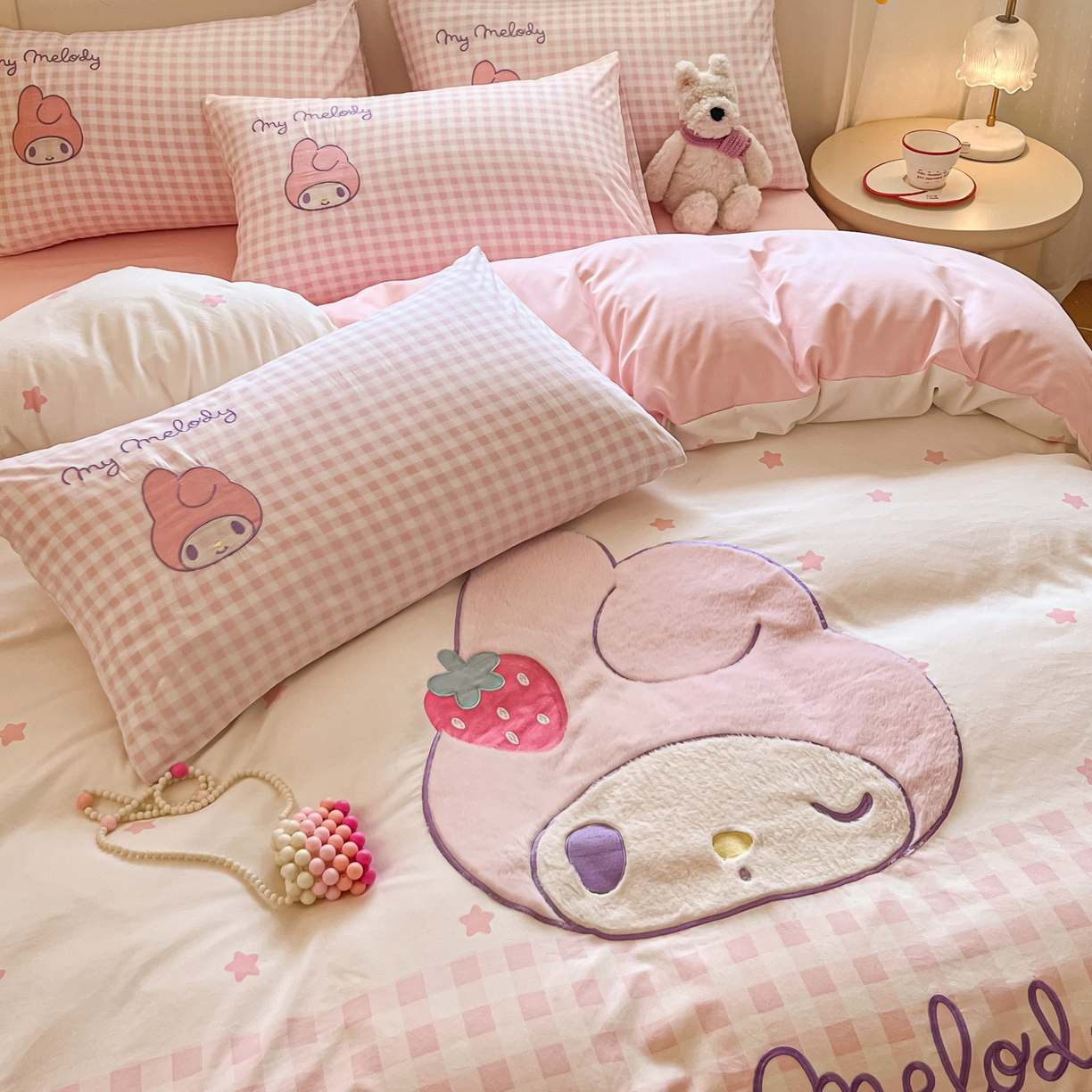 91家纺网 家纺一手货源 找家纺 桃心家居 2025新款A类三丽鸥正版授权云柔水洗棉兔毛贴布绣刺绣软糯四件套 云柔水洗棉-贴布绣美乐蒂