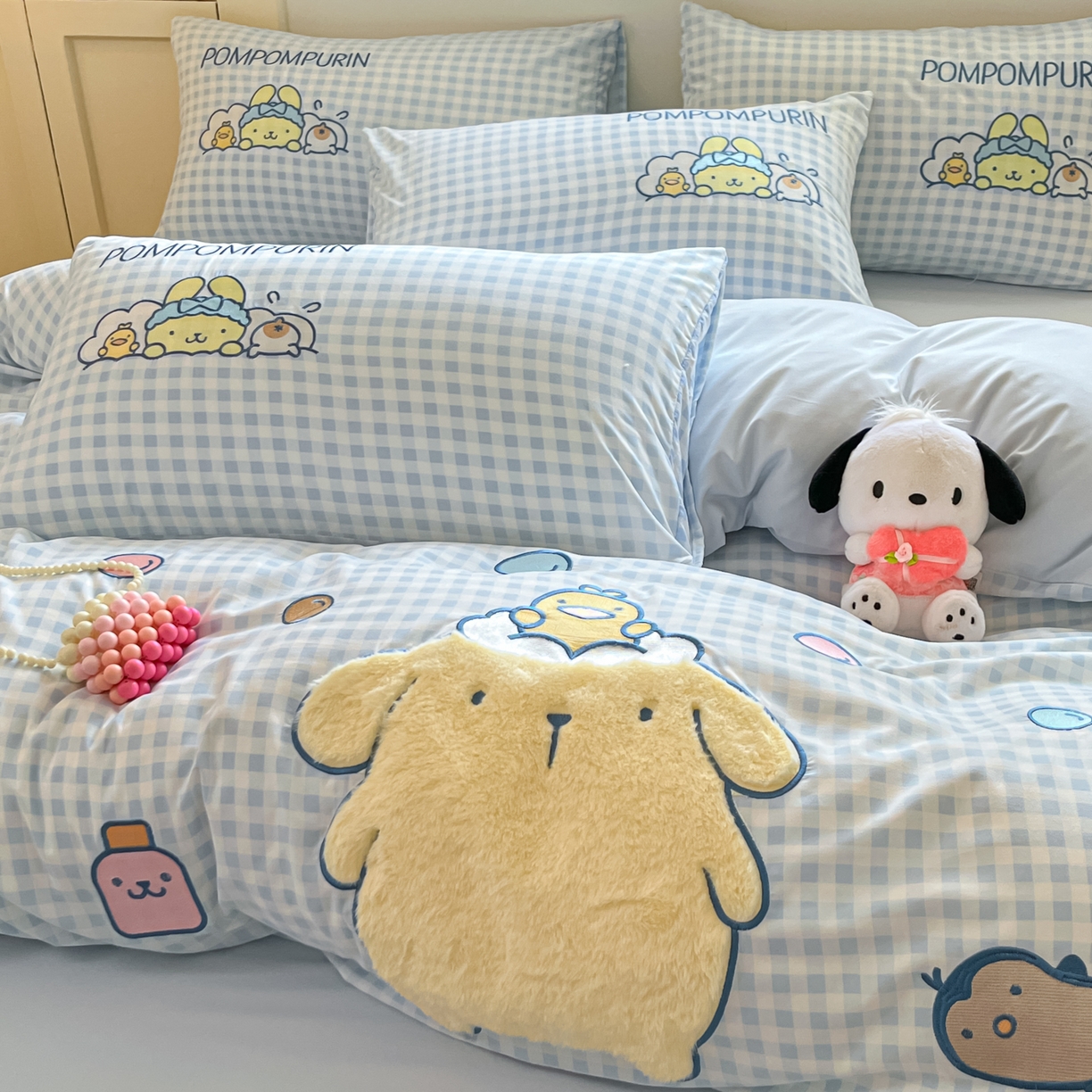 91家纺网 家纺一手货源 找家纺 桃心家居 2025新款A类三丽鸥正版授权云柔水洗棉兔毛贴布绣刺绣软糯四件套 云柔水洗棉-贴布绣萌萌布丁狗