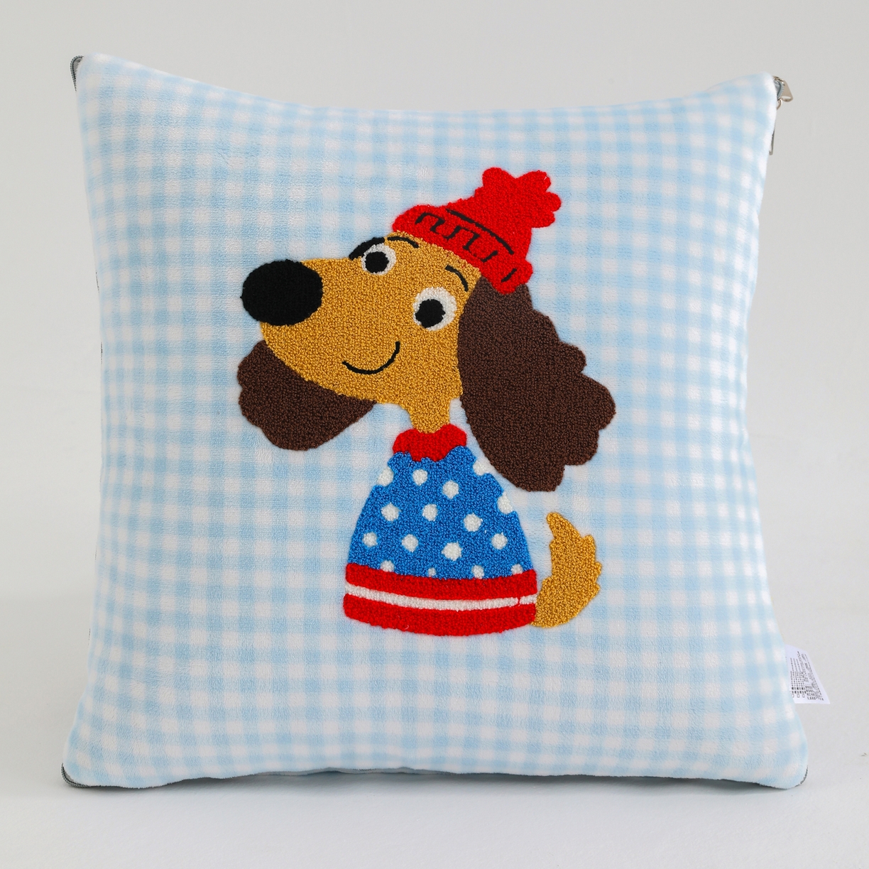 91家纺网 家纺一手货源 找家纺 翰轩家居 2025新款卡通牛奶绒抱枕被毛巾绣系列 大耳朵狗