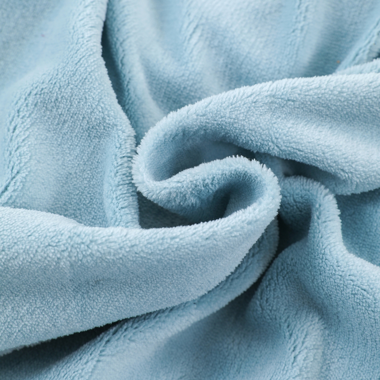 91家纺网 家纺一手货源 找家纺 翰轩家居 2025新款卡通牛奶绒贴布绣抱枕被-梦幻兔系列 梦幻兔-天空蓝