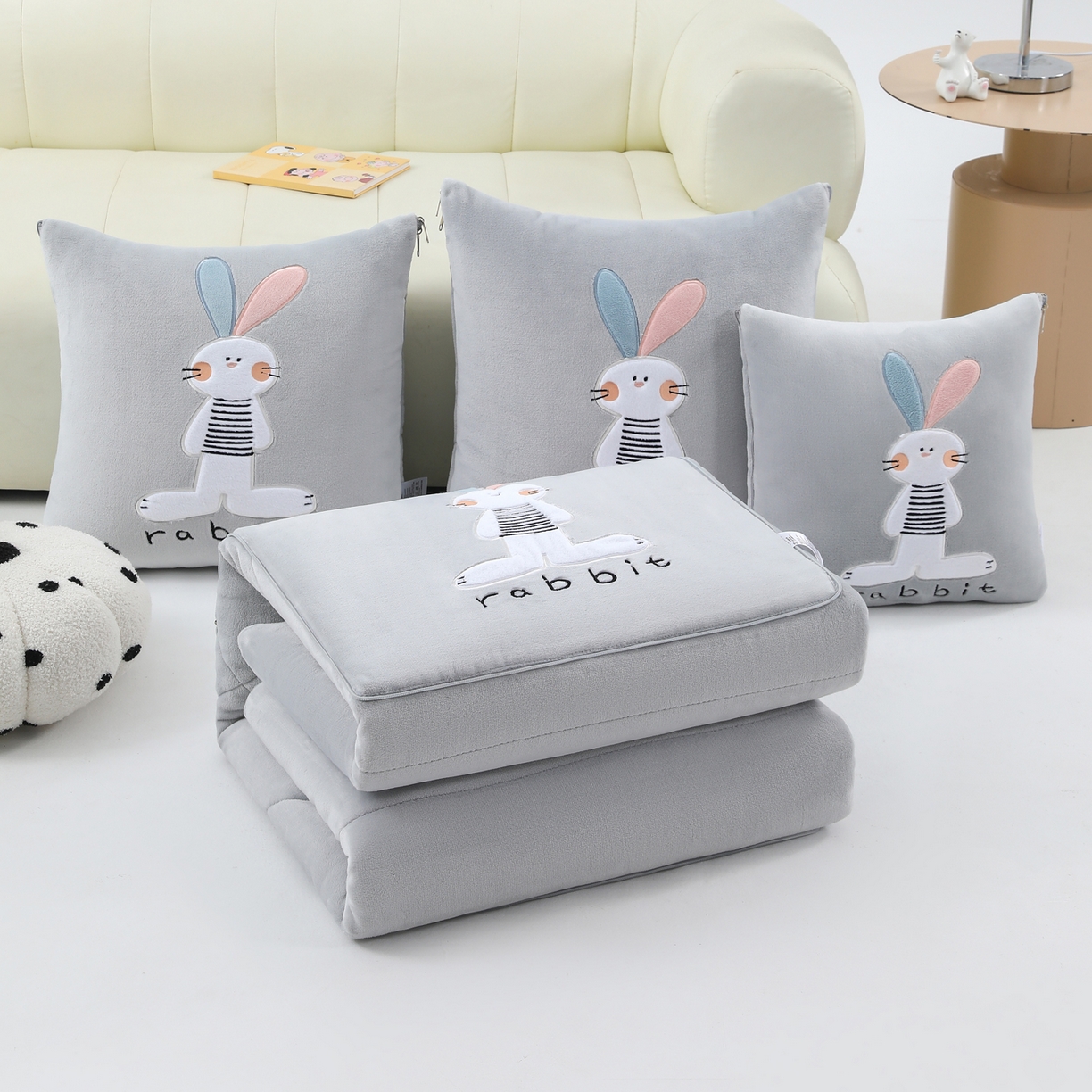 翰轩家居 2025新款卡通牛奶绒贴布绣抱枕被-梦幻兔系列 梦幻兔-高级灰