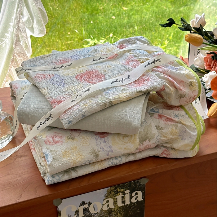 91家纺网 家纺一手货源 找家纺 （总）春光里 2025新款亲肤舒适云感双层纱花边四件套 风格二（提供买家秀）