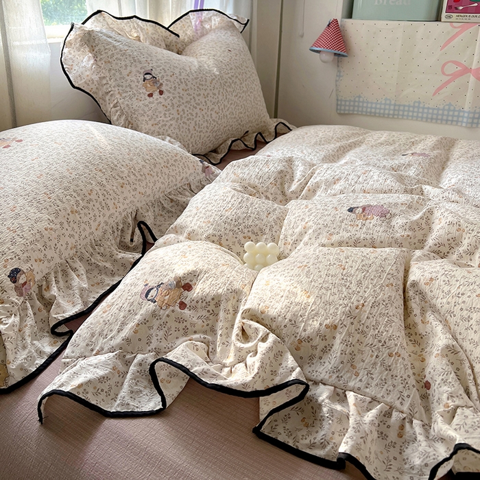 91家纺网 家纺一手货源 找家纺 春光里 2025新款亲肤舒适云感双层纱花边四件套 风格二（提供买家秀） 桃乐丝