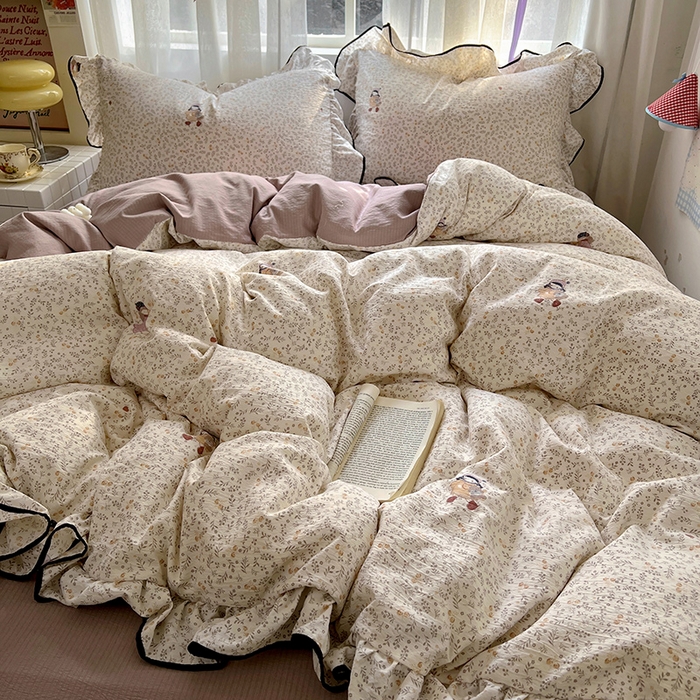 91家纺网 家纺一手货源 找家纺 春光里 2025新款亲肤舒适云感双层纱花边四件套 风格二（提供买家秀） 桃乐丝