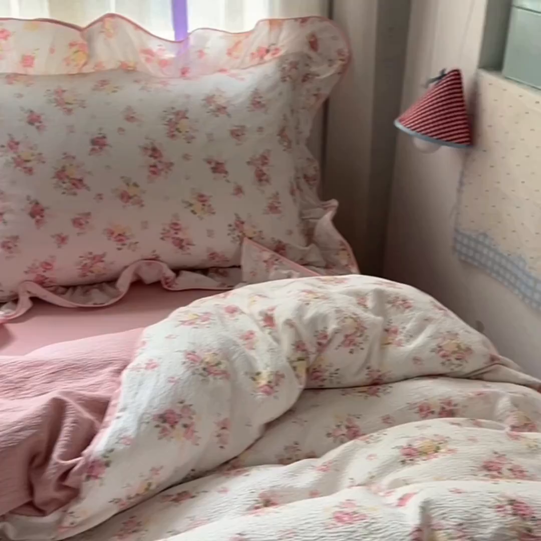 91家纺网 家纺一手货源 找家纺 春光里 2025新款亲肤舒适云感双层纱花边四件套 风格二（提供买家秀） 夭夭