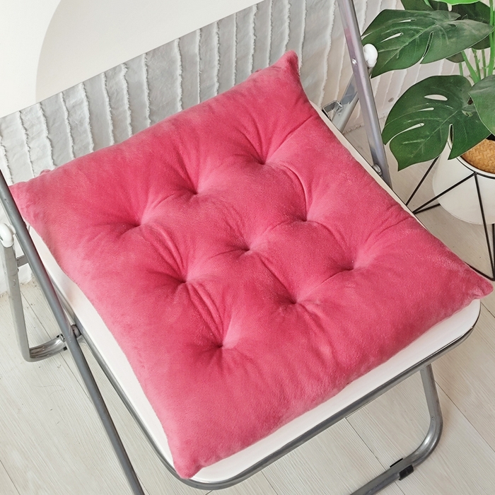 91家纺网 家纺一手货源 找家纺 （总）李帅家居 2025新款水晶绒绑带坐垫