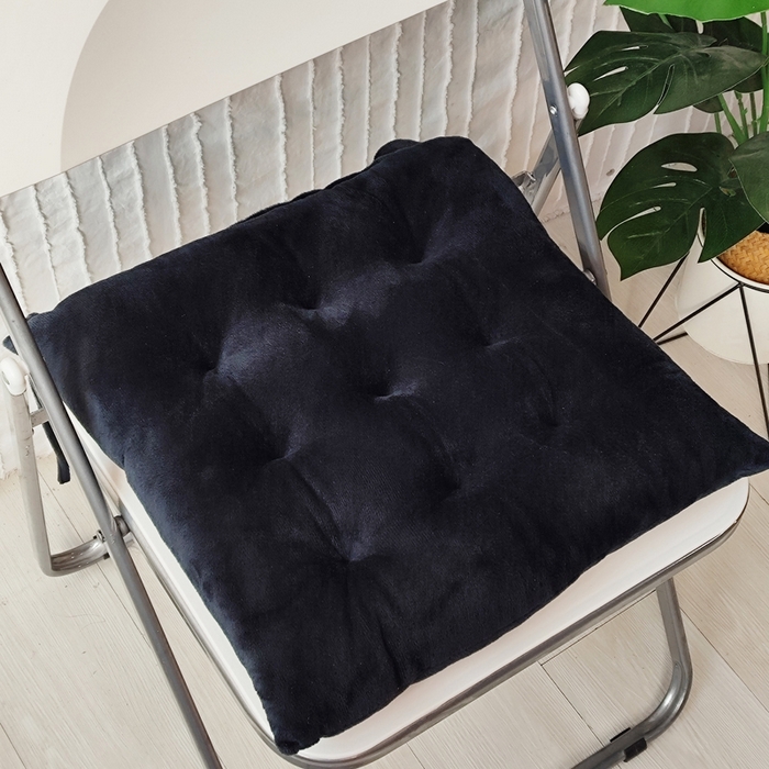 91家纺网 家纺一手货源 找家纺 （总）李帅家居 2025新款水晶绒绑带坐垫