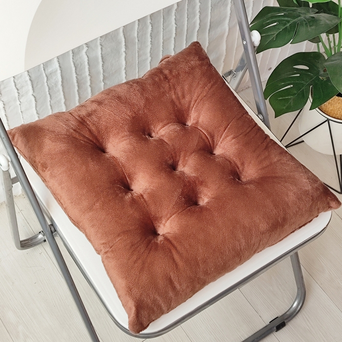 91家纺网 家纺一手货源 找家纺 （总）李帅家居 2025新款水晶绒绑带坐垫