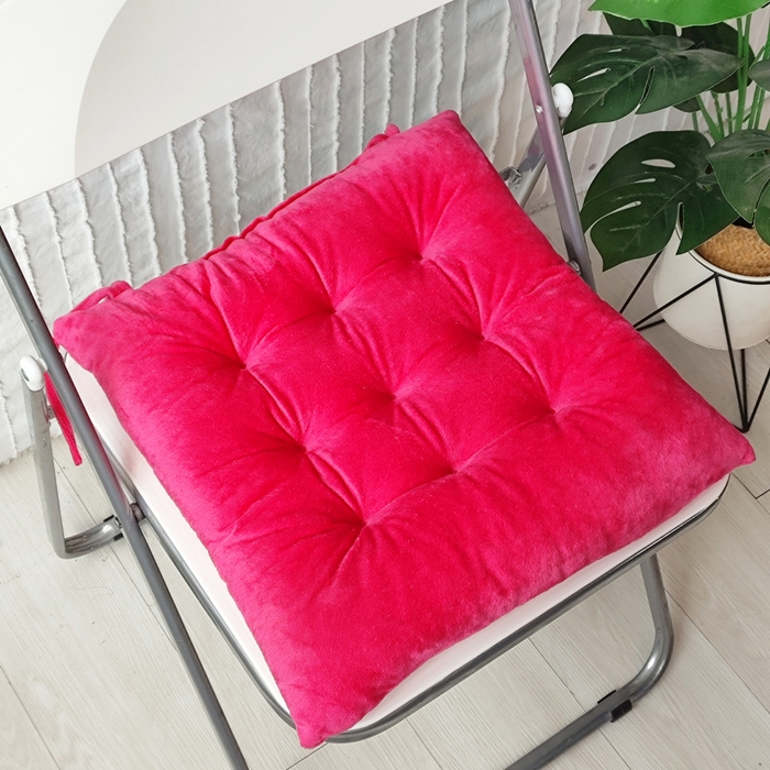 91家纺网 家纺一手货源 找家纺 （总）李帅家居 2025新款水晶绒绑带坐垫