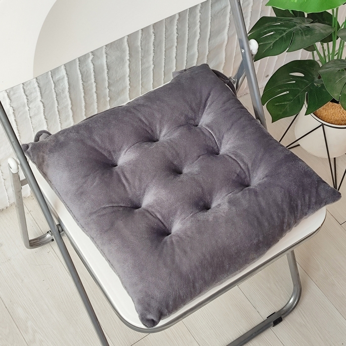 91家纺网 家纺一手货源 找家纺 （总）李帅家居 2025新款水晶绒绑带坐垫