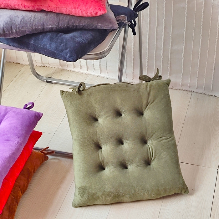 91家纺网 家纺一手货源 找家纺 （总）李帅家居 2025新款水晶绒绑带坐垫