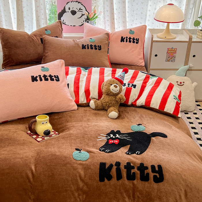 91家纺网 家纺一手货源 找家纺 眠博士 2025新款牛奶绒毛巾绣四件套 牛奶绒毛巾绣-喵喵