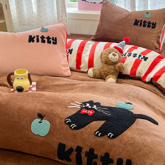 91家纺网 家纺一手货源 找家纺 眠博士 2025新款牛奶绒毛巾绣四件套 牛奶绒毛巾绣-喵喵