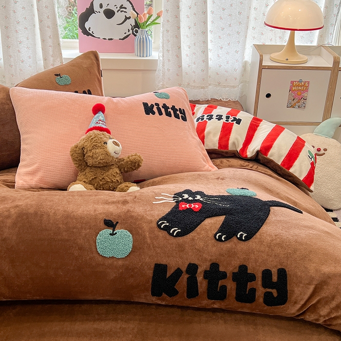 91家纺网 家纺一手货源 找家纺 眠博士 2025新款牛奶绒毛巾绣四件套 牛奶绒毛巾绣-喵喵