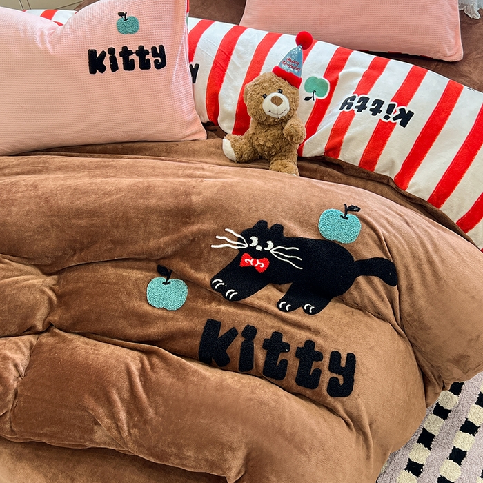 91家纺网 家纺一手货源 找家纺 眠博士 2025新款牛奶绒毛巾绣四件套 牛奶绒毛巾绣-喵喵