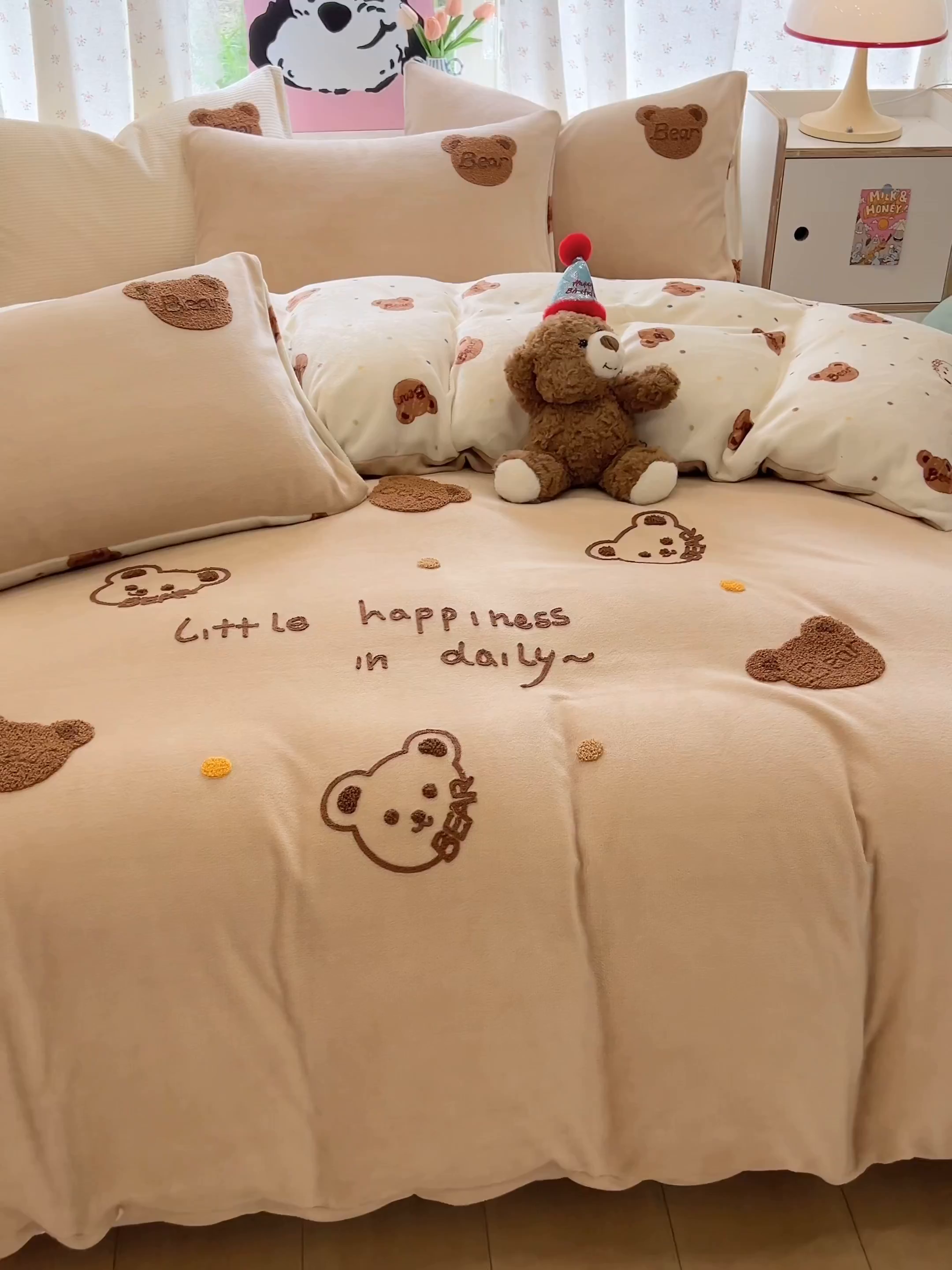 91家纺网 家纺一手货源 找家纺 眠博士 2025新款牛奶绒毛巾绣四件套 牛奶绒毛巾绣-熊熊