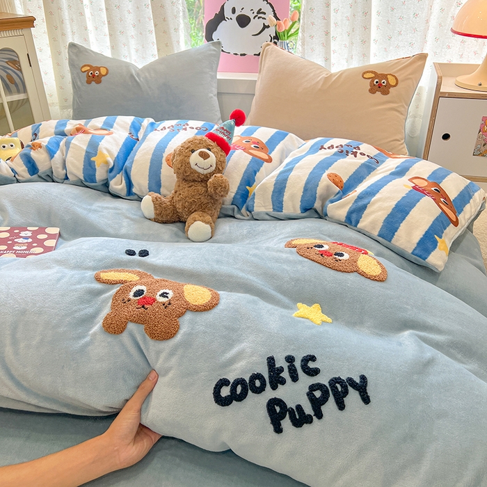 91家纺网 家纺一手货源 找家纺 眠博士 2025新款牛奶绒毛巾绣四件套 牛奶绒毛巾绣-汪汪