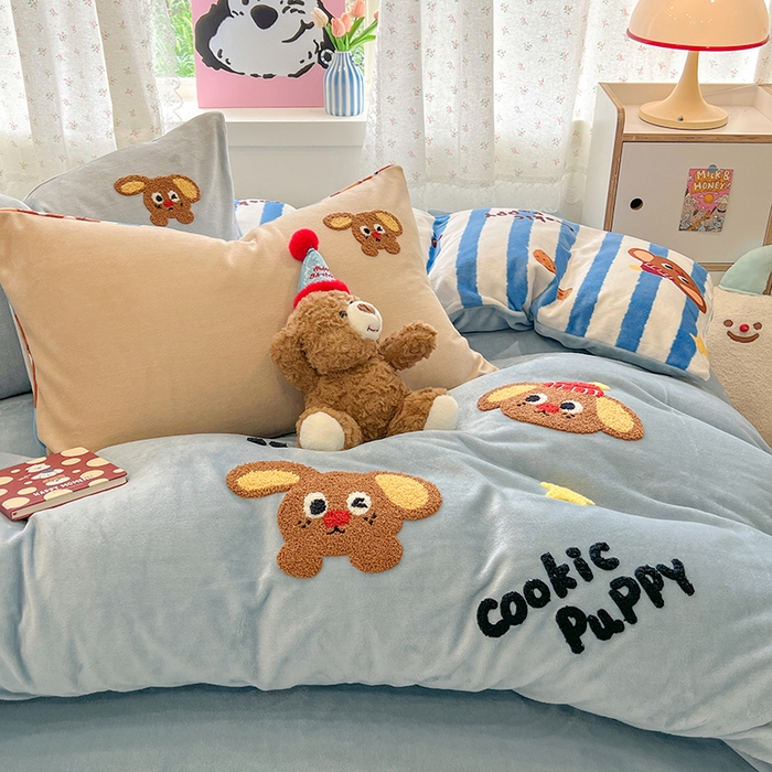 91家纺网 家纺一手货源 找家纺 眠博士 2025新款牛奶绒毛巾绣四件套 牛奶绒毛巾绣-汪汪