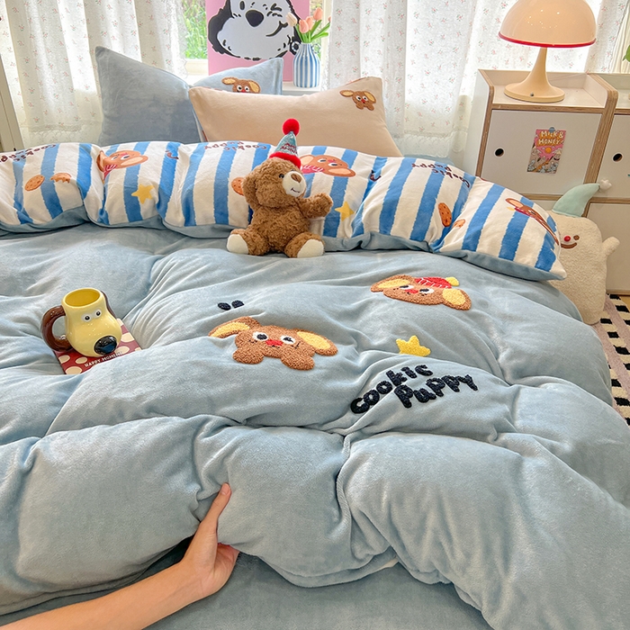 91家纺网 家纺一手货源 找家纺 眠博士 2025新款牛奶绒毛巾绣四件套 牛奶绒毛巾绣-汪汪