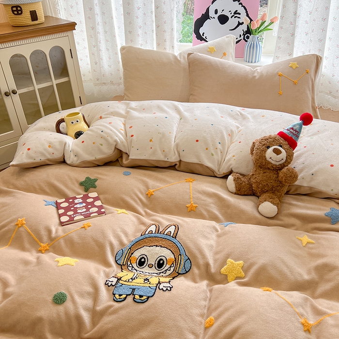 91家纺网 家纺一手货源 找家纺 眠博士 2025新款牛奶绒毛巾绣四件套 牛奶绒毛巾绣-布布