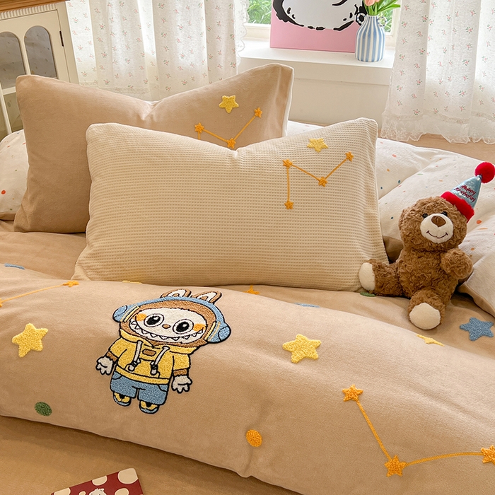 91家纺网 家纺一手货源 找家纺 眠博士 2025新款牛奶绒毛巾绣四件套 牛奶绒毛巾绣-布布