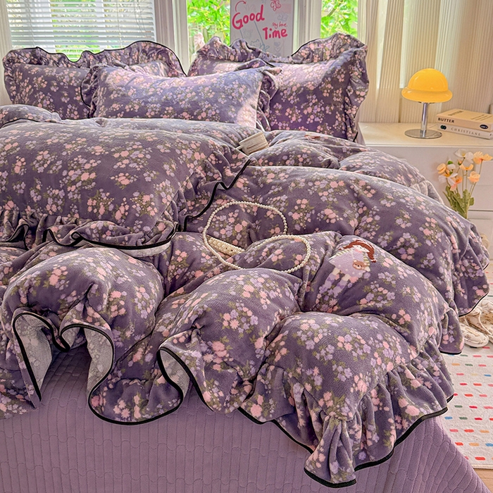 91家纺网 家纺一手货源 找家纺 （总）梦莱斯 2025新款加厚保暖双面牛奶绒四件套-黑色花边款