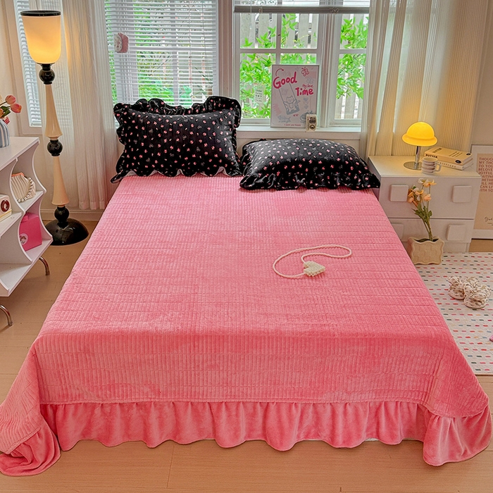 91家纺网 家纺一手货源 找家纺 梦莱斯 2025新款加厚保暖双面牛奶绒四件套-黑色花边款 暗香