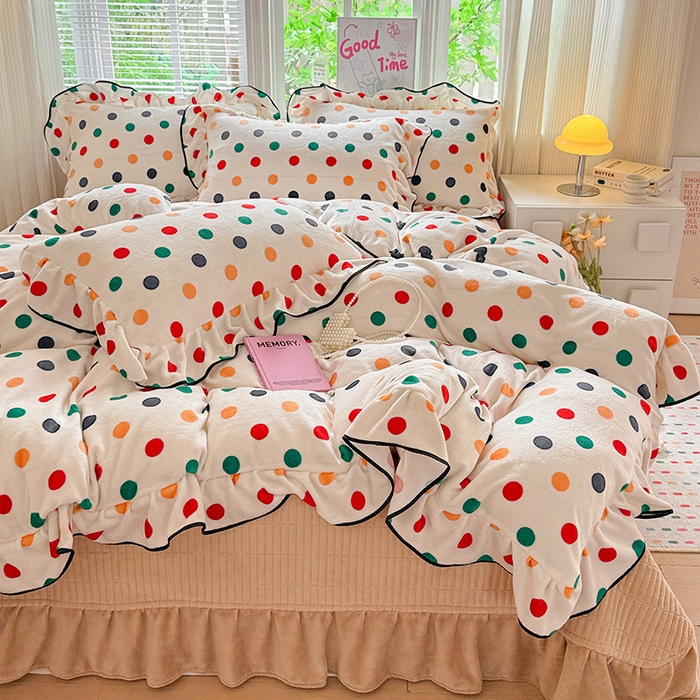 91家纺网 家纺一手货源 找家纺 梦莱斯 2025新款加厚保暖双面牛奶绒四件套-黑色花边款 彩虹波点