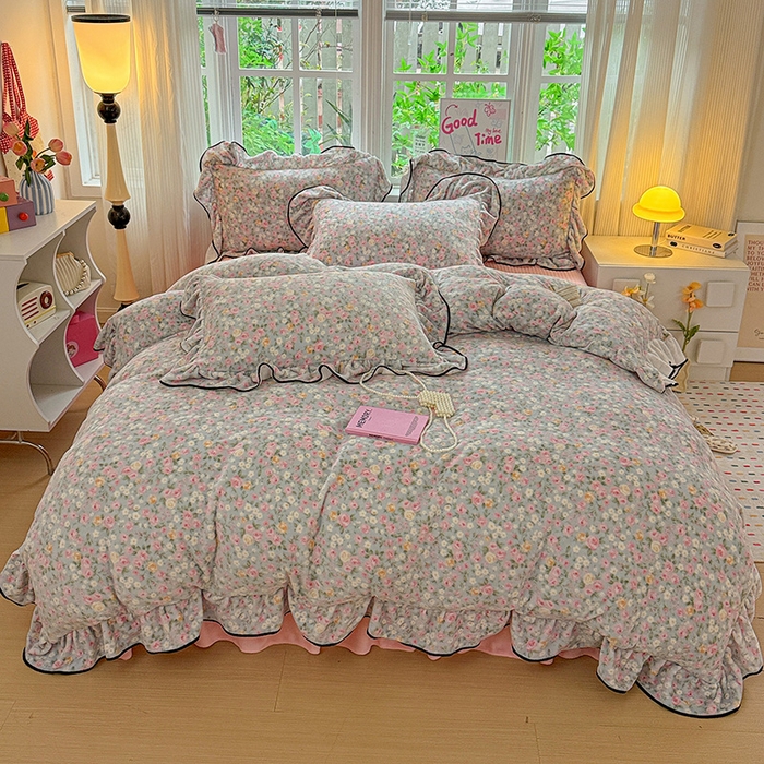 91家纺网 家纺一手货源 找家纺 梦莱斯 2025新款加厚保暖双面牛奶绒四件套-黑色花边款 春不晚